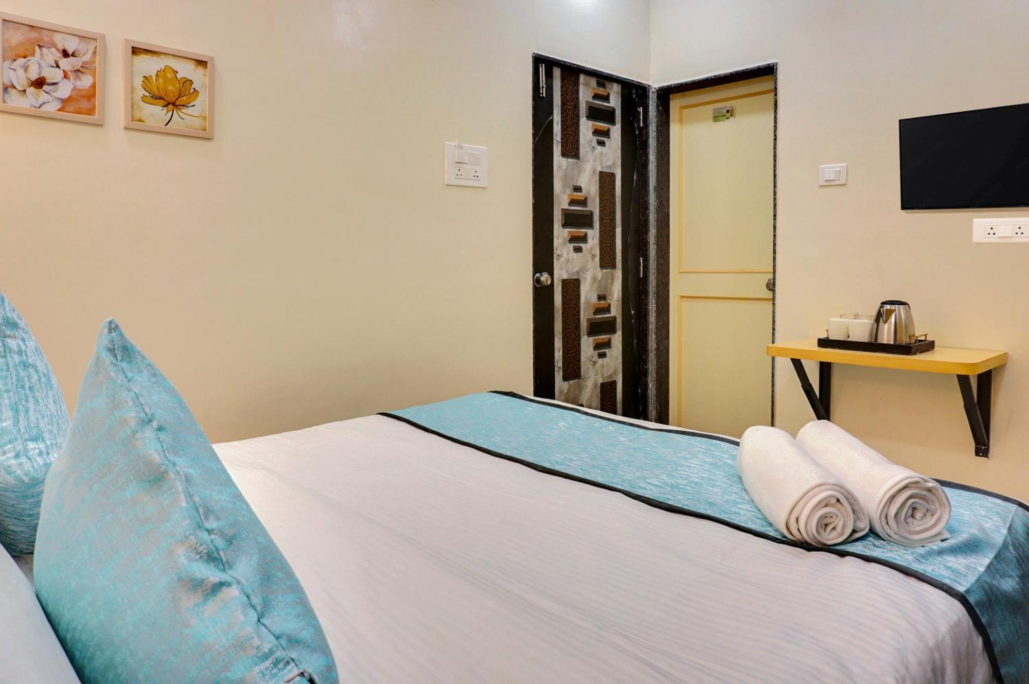 Urban Hometel Pune Exterior foto